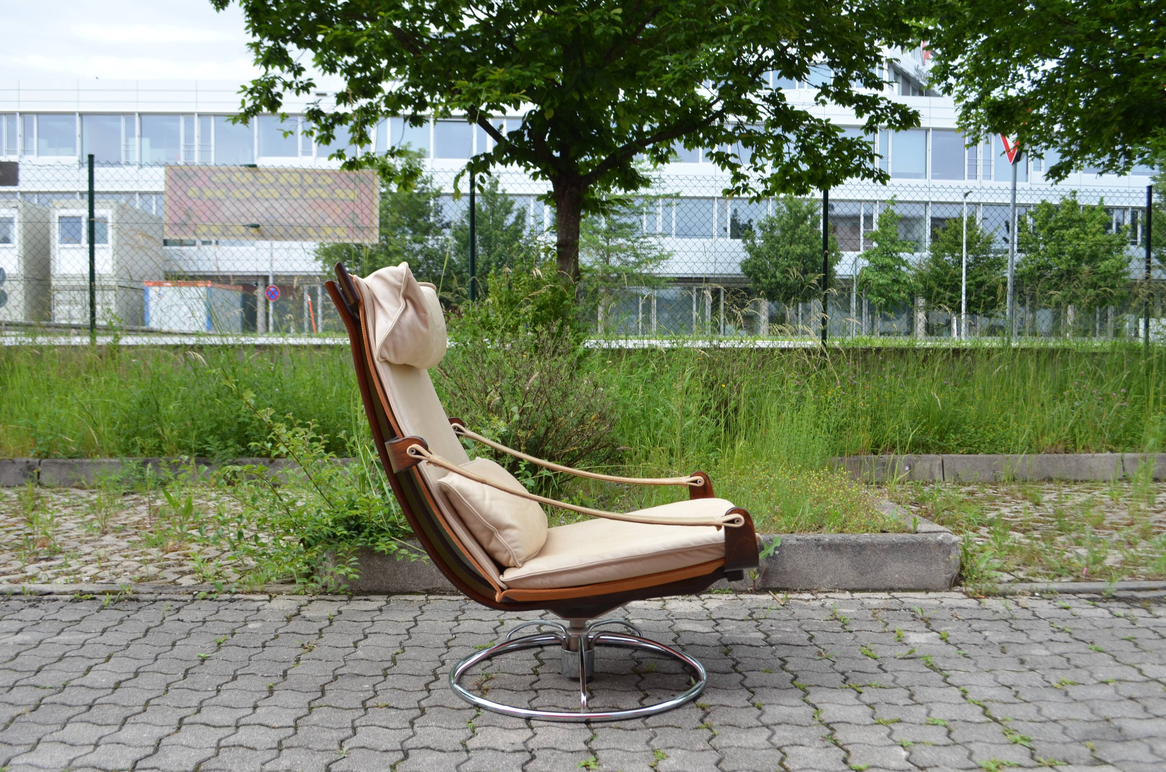 Ake fribytter for nelo sweden swivel leather lounge chair