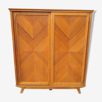 Armoire vintage