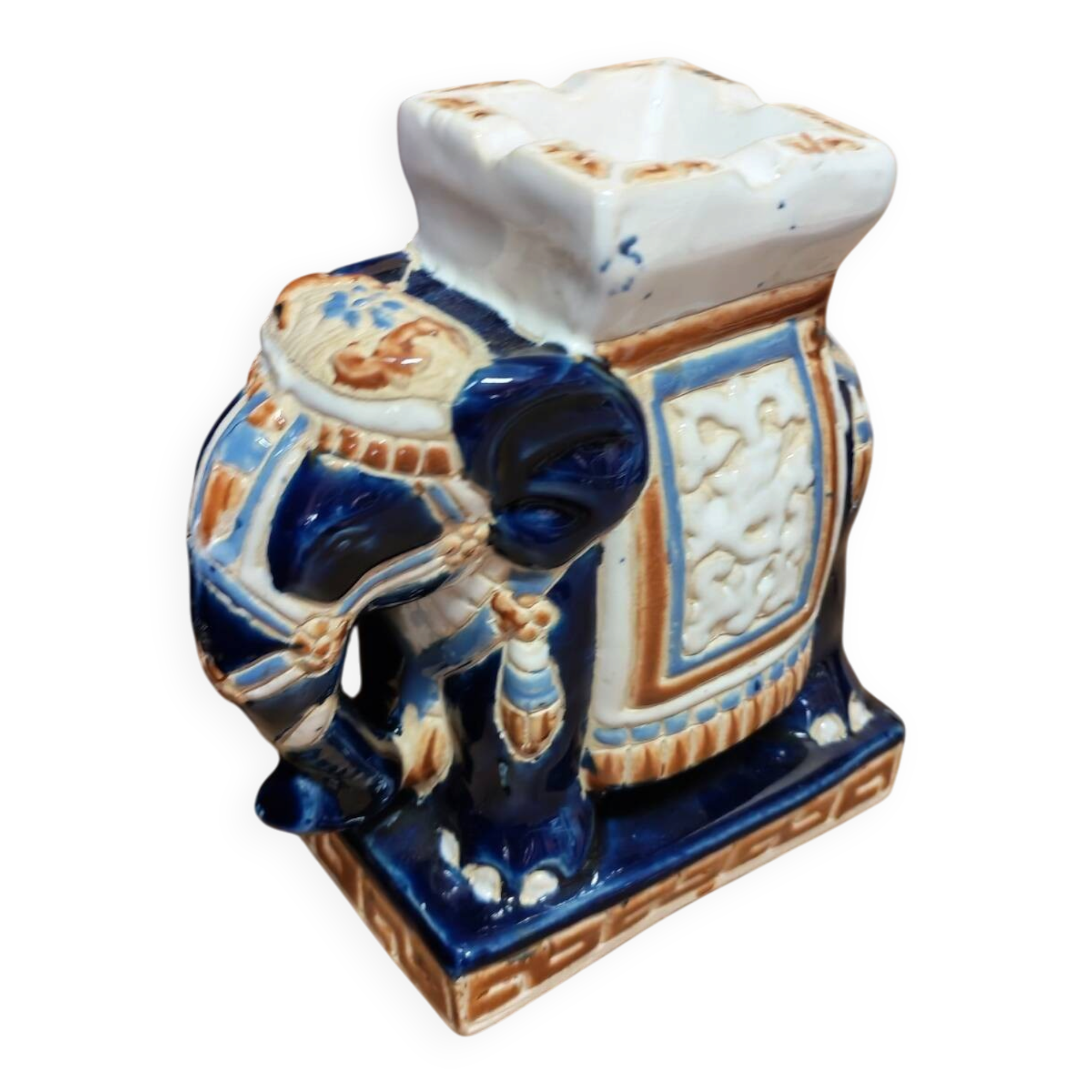 Ceramic enamelled elephant ashtray and pocket tray