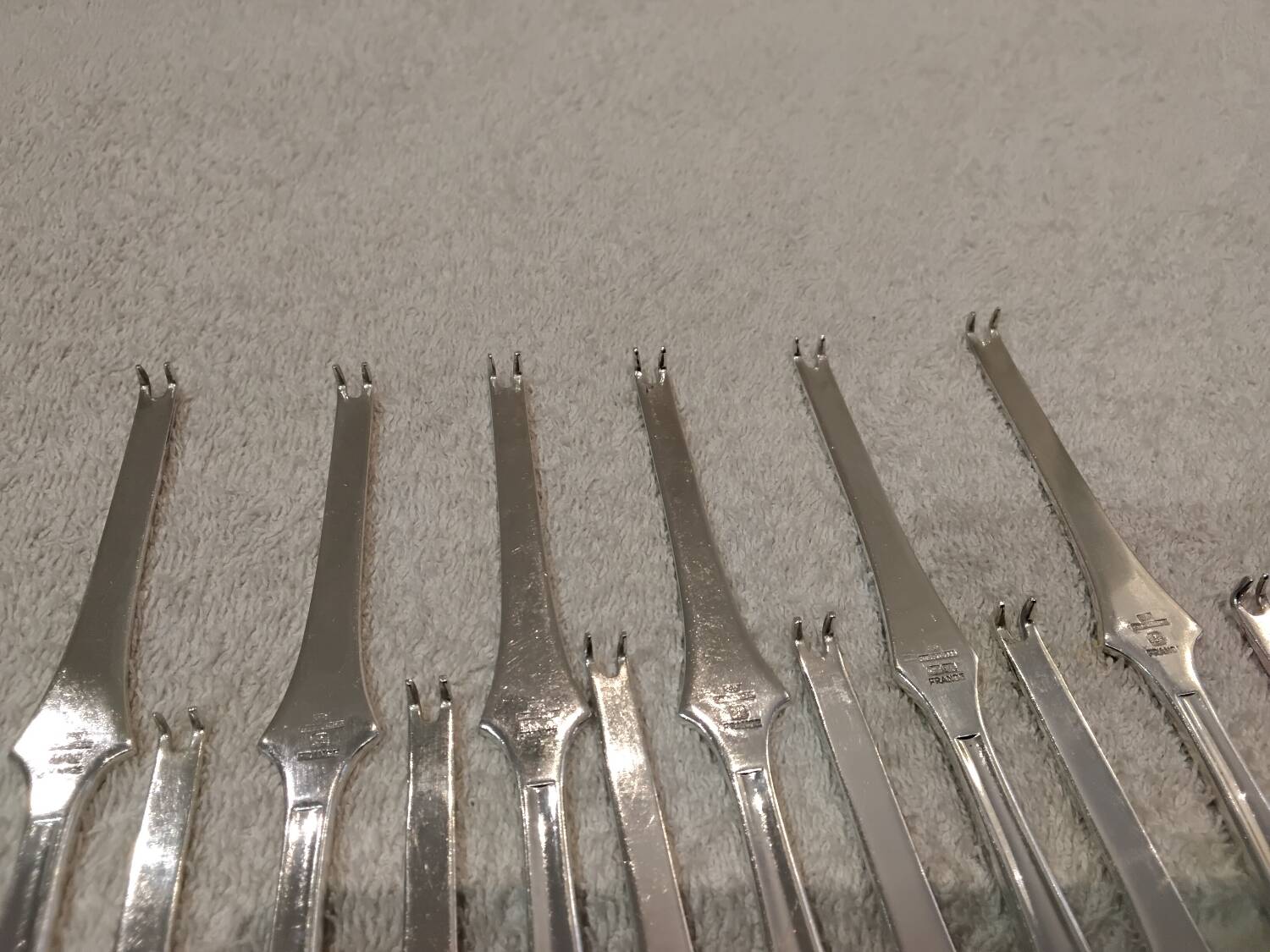 6 silver-plated metal lobster forks by the silversmith Christofle, model Dax.