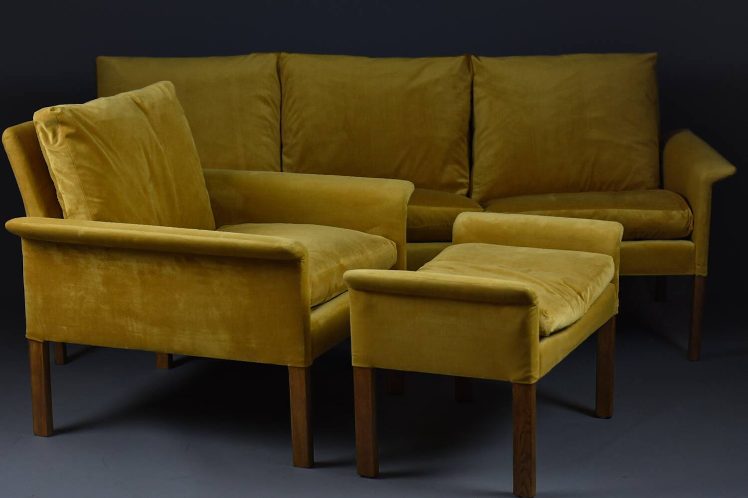 Hans Olsen Model 500 – Lounge Set  Fully Restored