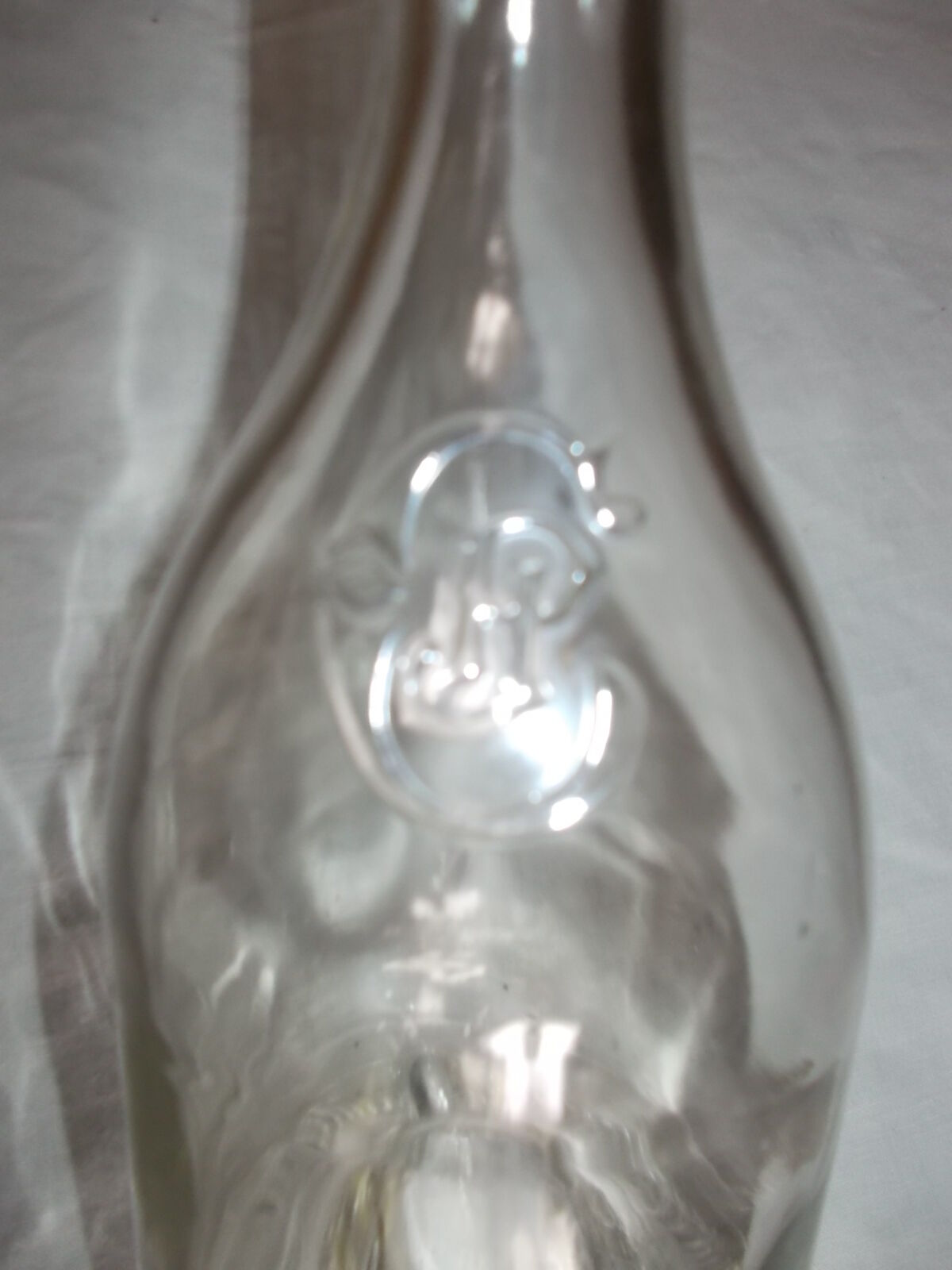 Glass carafe bottle