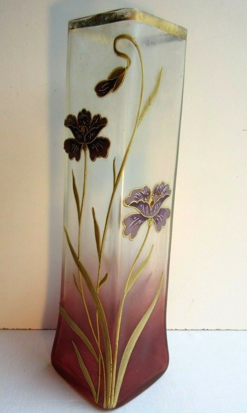 Square and high vase, degraded red, enamelled with art Nouveau stylized poppies
