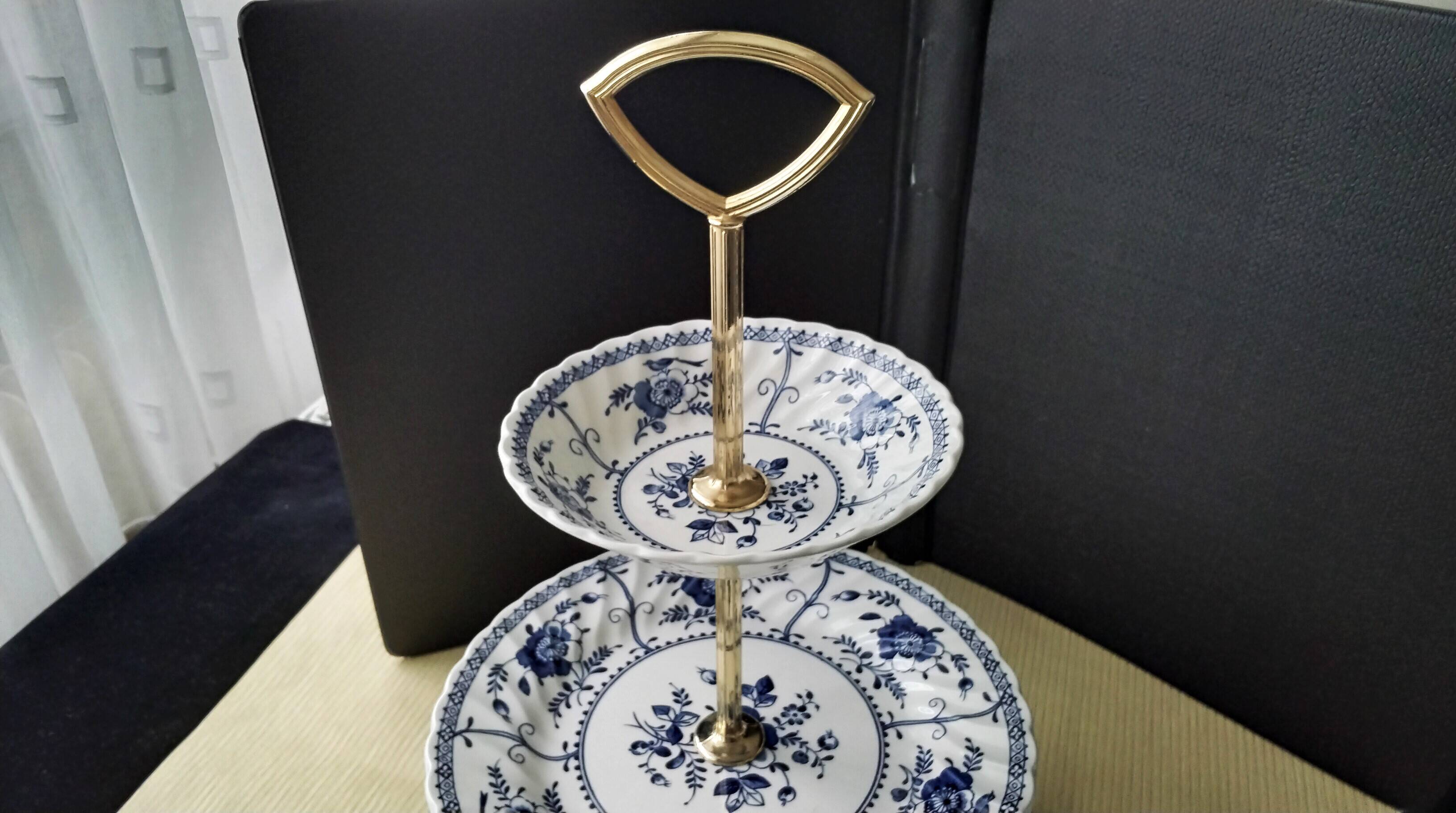 Johnson Bros. Indies Pattern English Porcelain Mute Servant