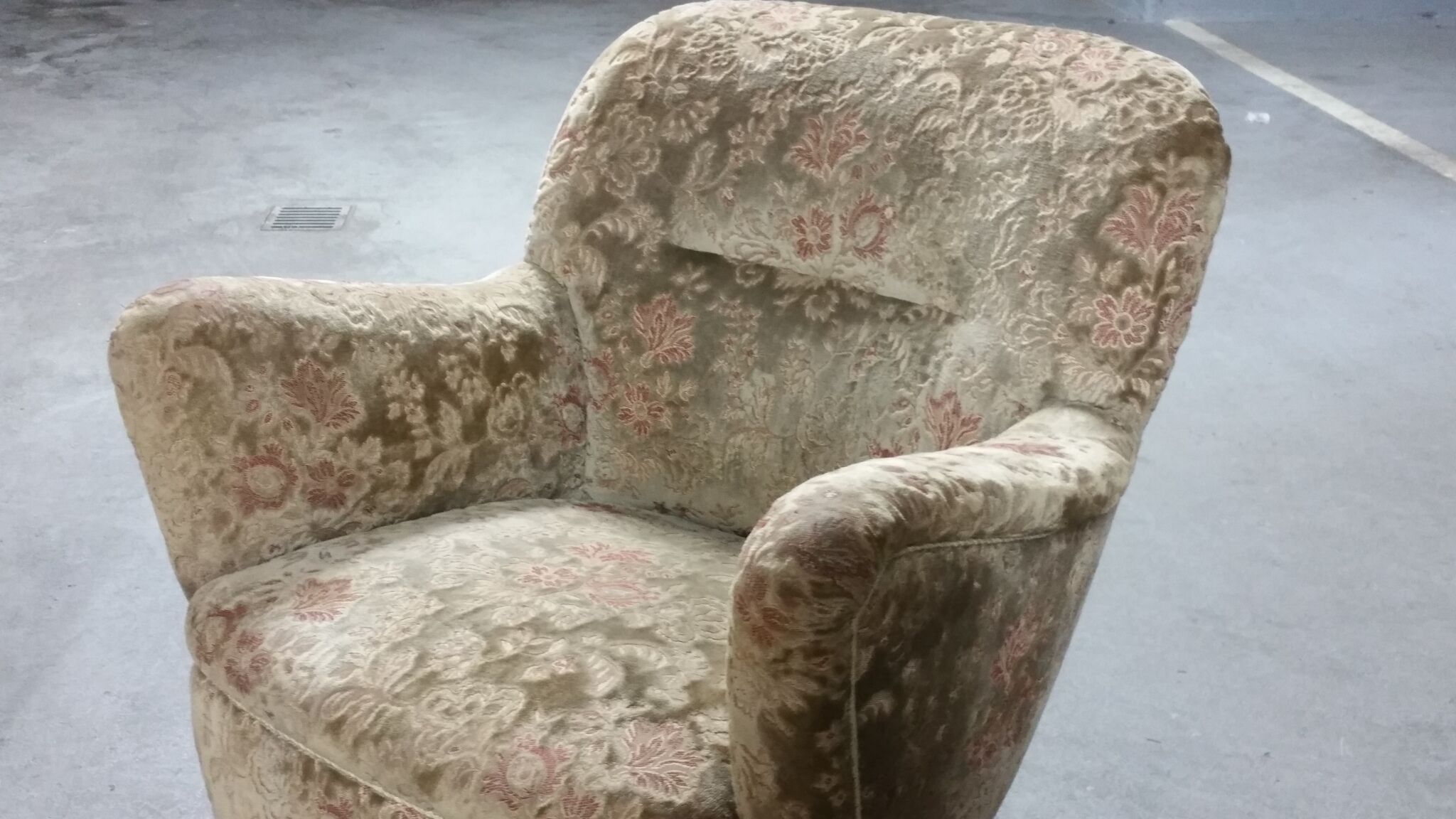 Armchair organic 50 60 years