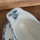 Sauceboat Ste Anonyme St Amand and Hamage