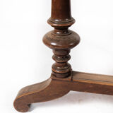 Round dining table of walnut with inlaid wood, 1890s