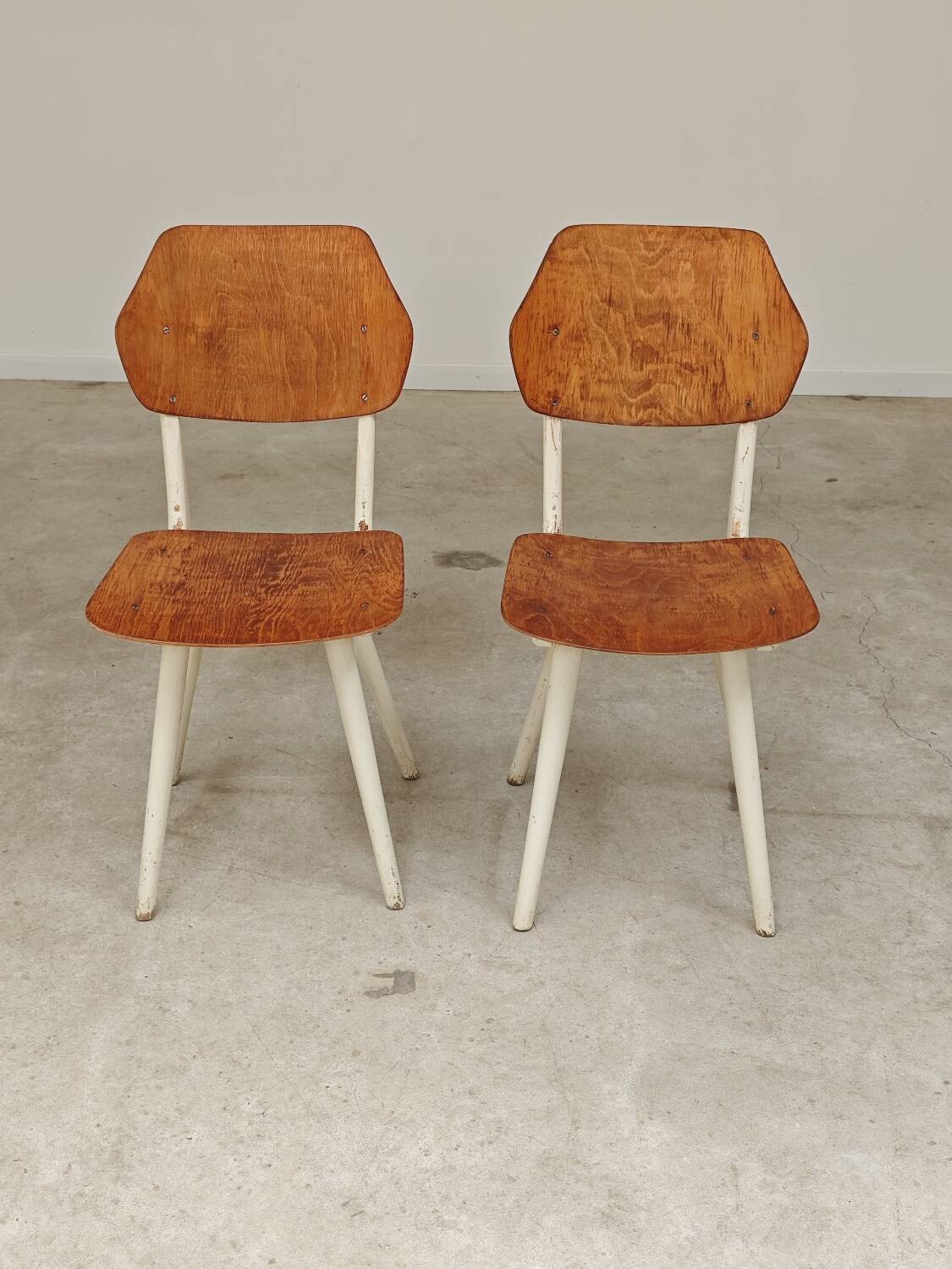 Pair of chairs ex Czechoslovakia TON Thonet White and waxed wood