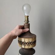 Pied de lampe en grès fabrication artisanale campagne bohème scandinav