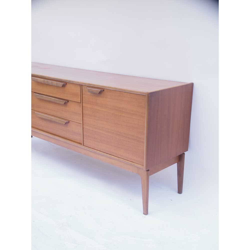Enfilade Younger scandinave vintage
