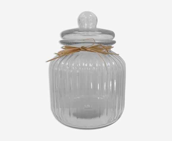 Bonbonnière en verre cannelé
