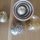 Earth globe gigogne