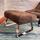 Chaise et ottoman Earth par Percival Lafer, années 1970, Brésil.