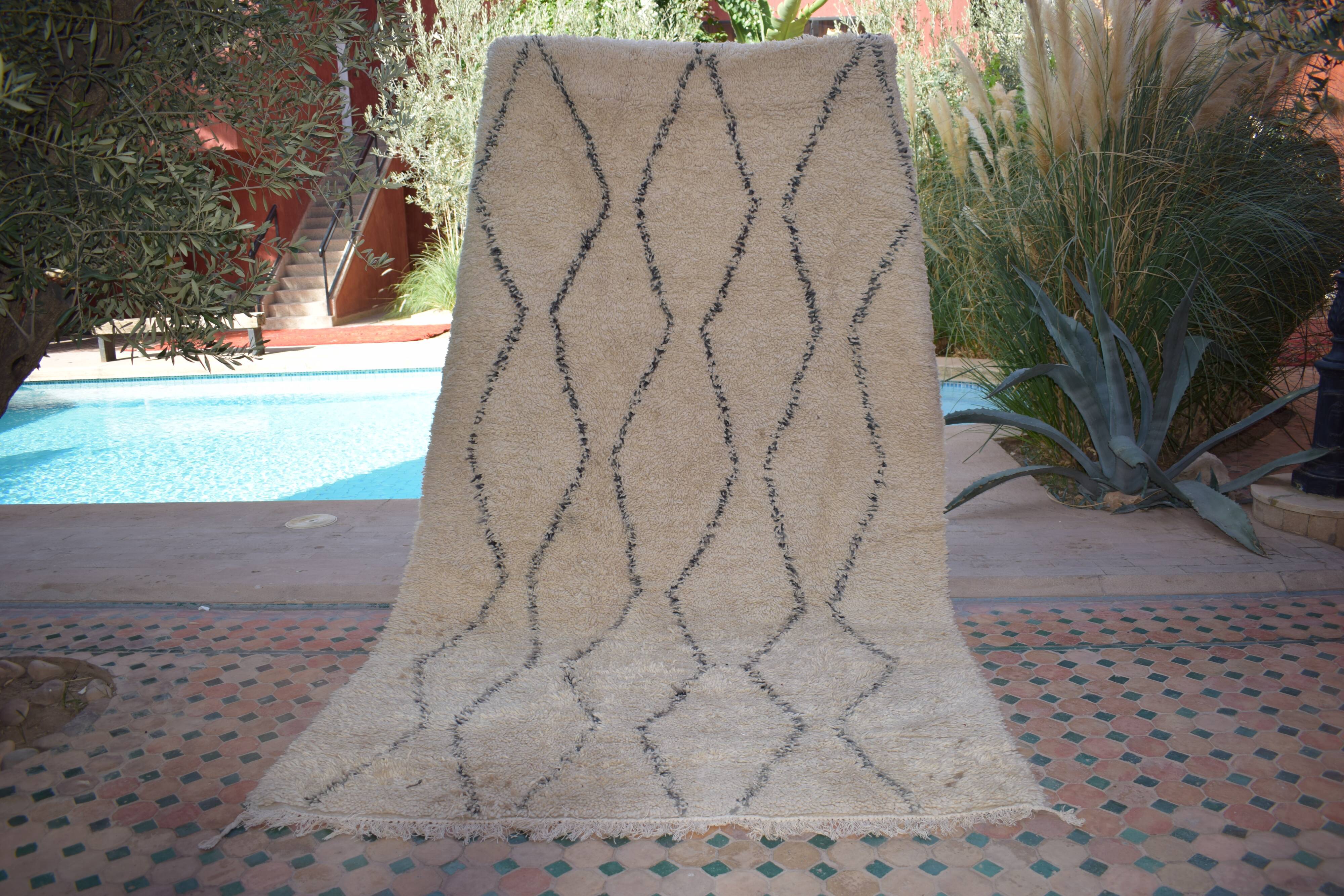 Lush beni ourain rug 330 x 190 cm