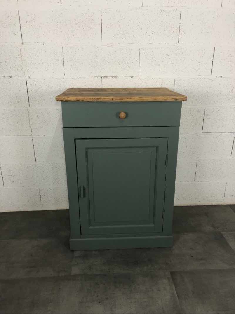 Old jam or extra furniture