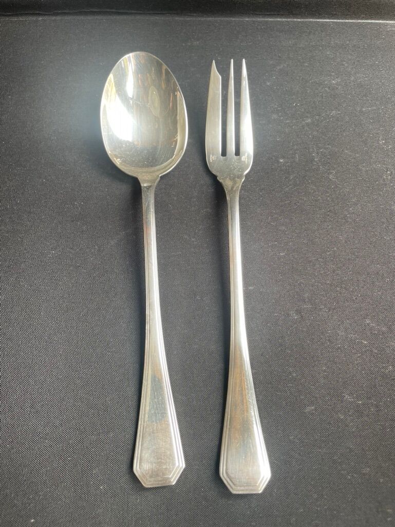 Christofle model América silvered metal tableware cutlery