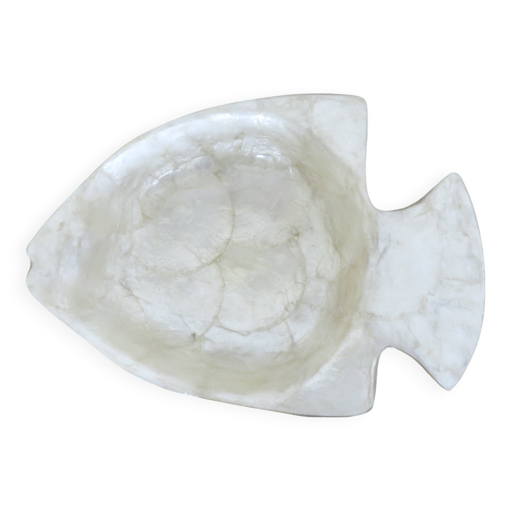 Empty fish pocket in white mother-of-pearl 1980