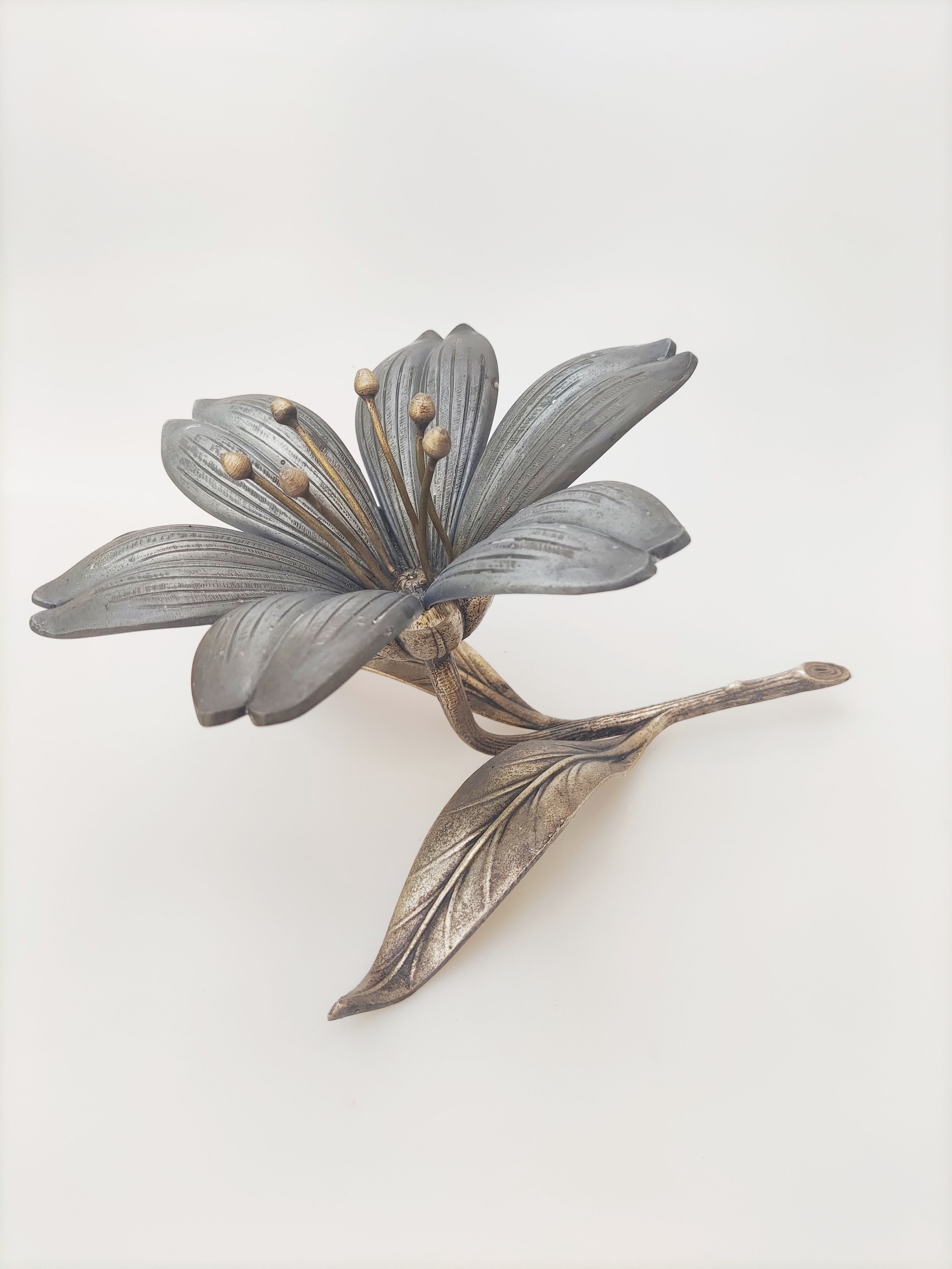 Ashtray silver metal flower year 70