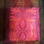 Vintage flower power/psychedelic cushion - 1970s