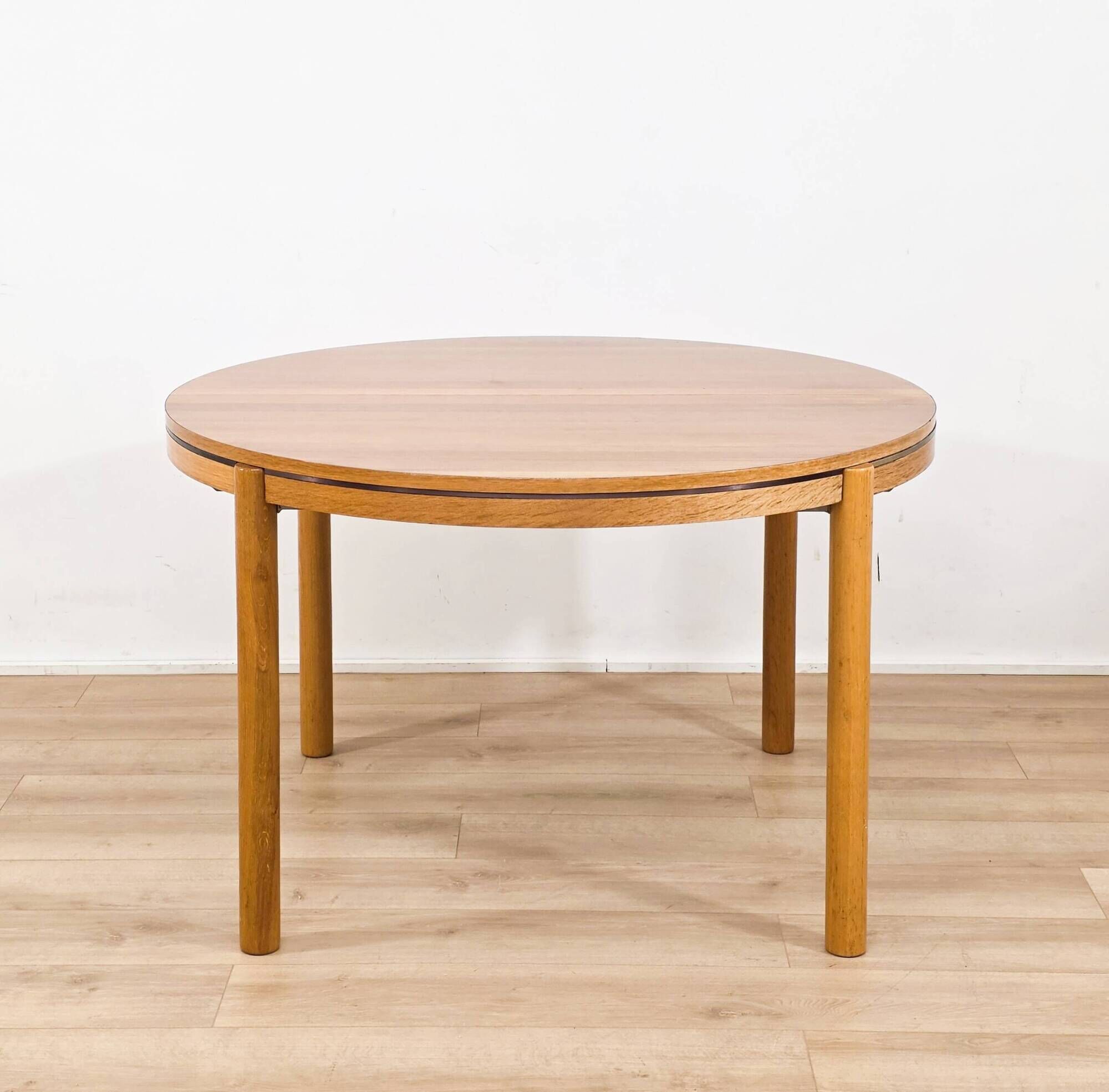 Vintage dining room set in the style of Charlotte Perriand 1970.