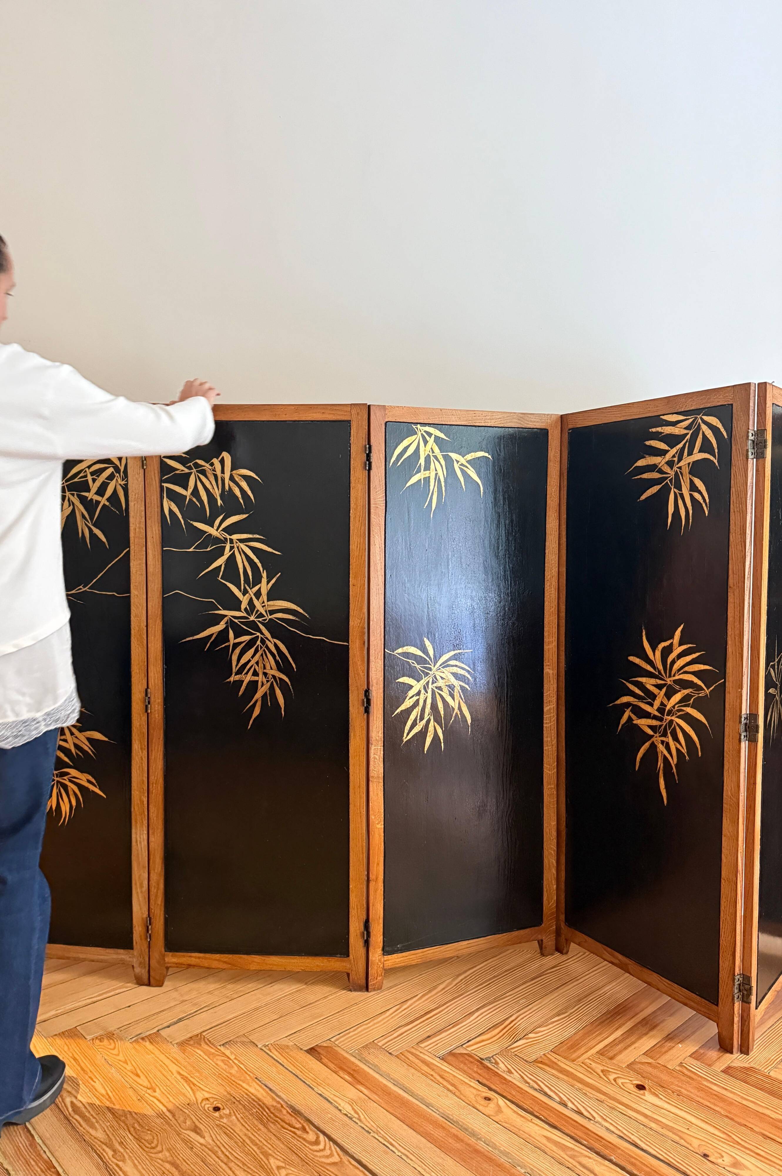 Pair of Italian screens