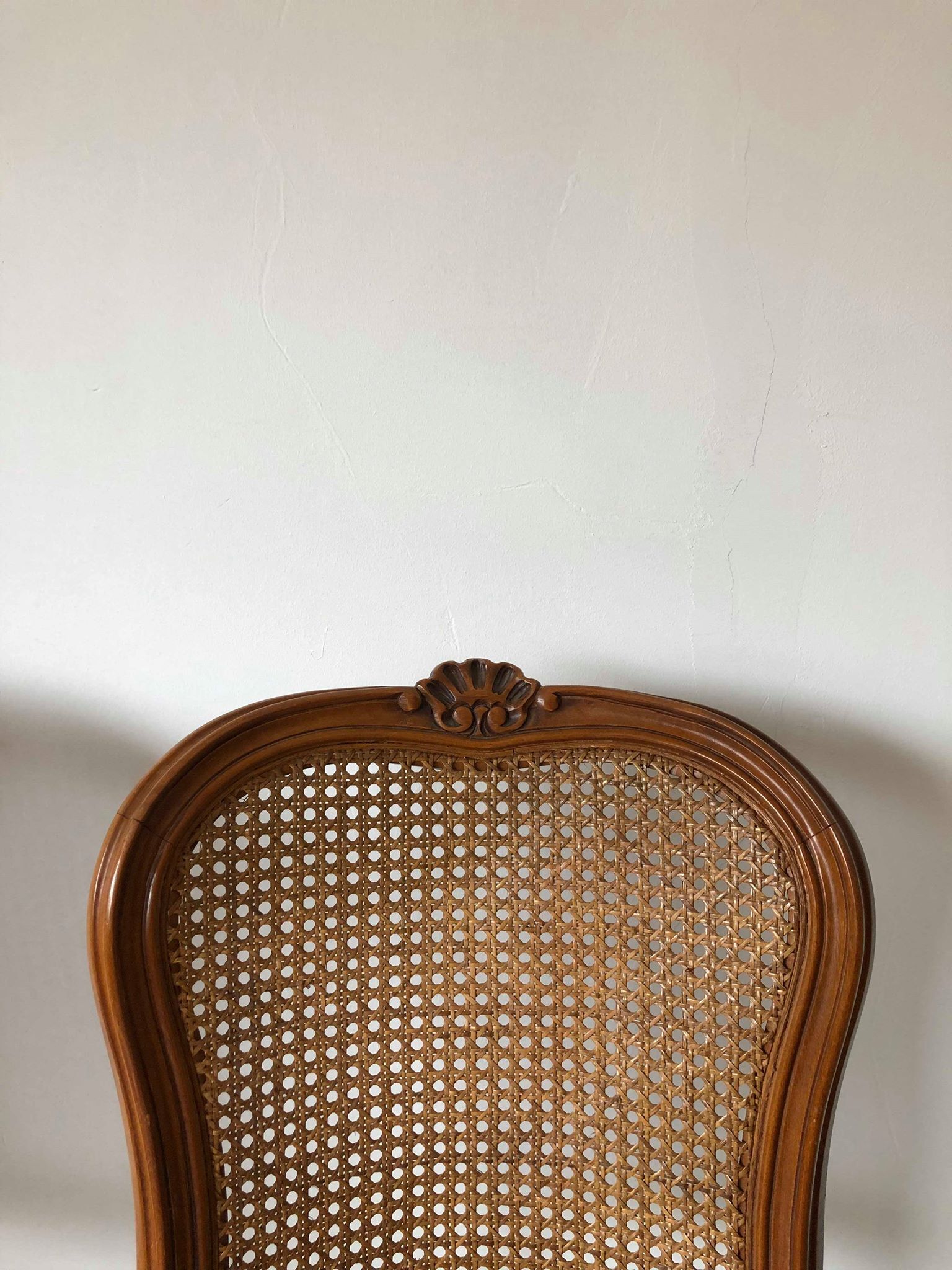 Paires de chaises style Louis XV bois & cannage