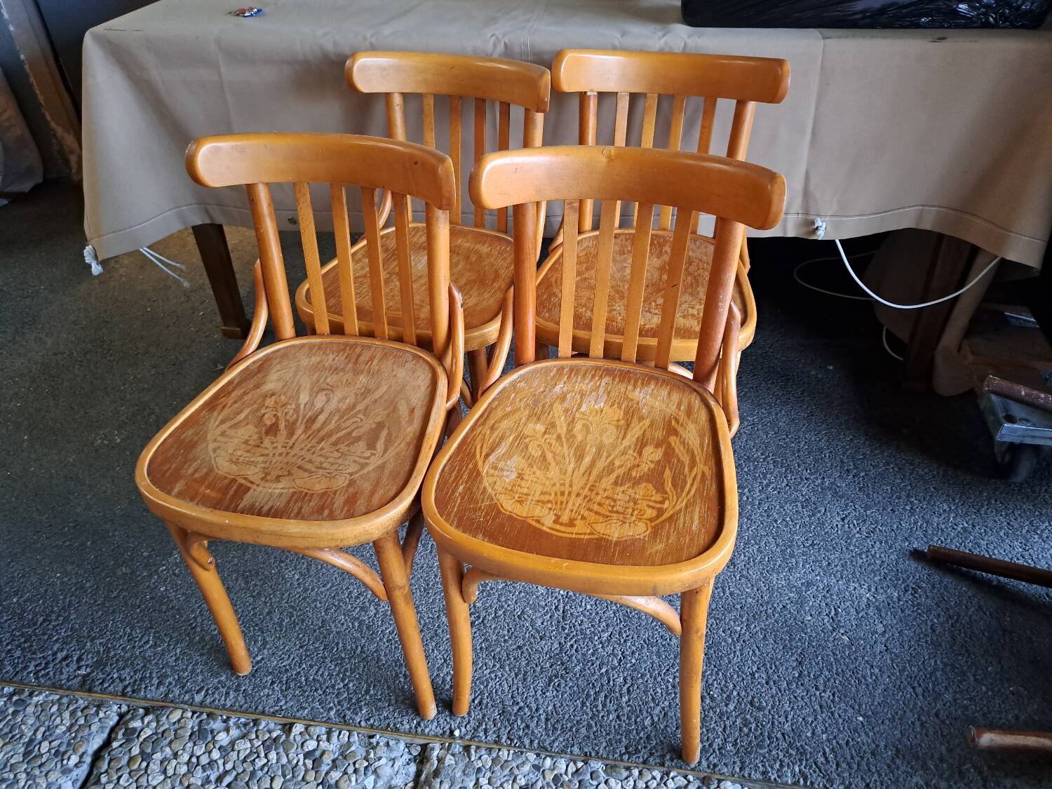 Lot chaises bistrot