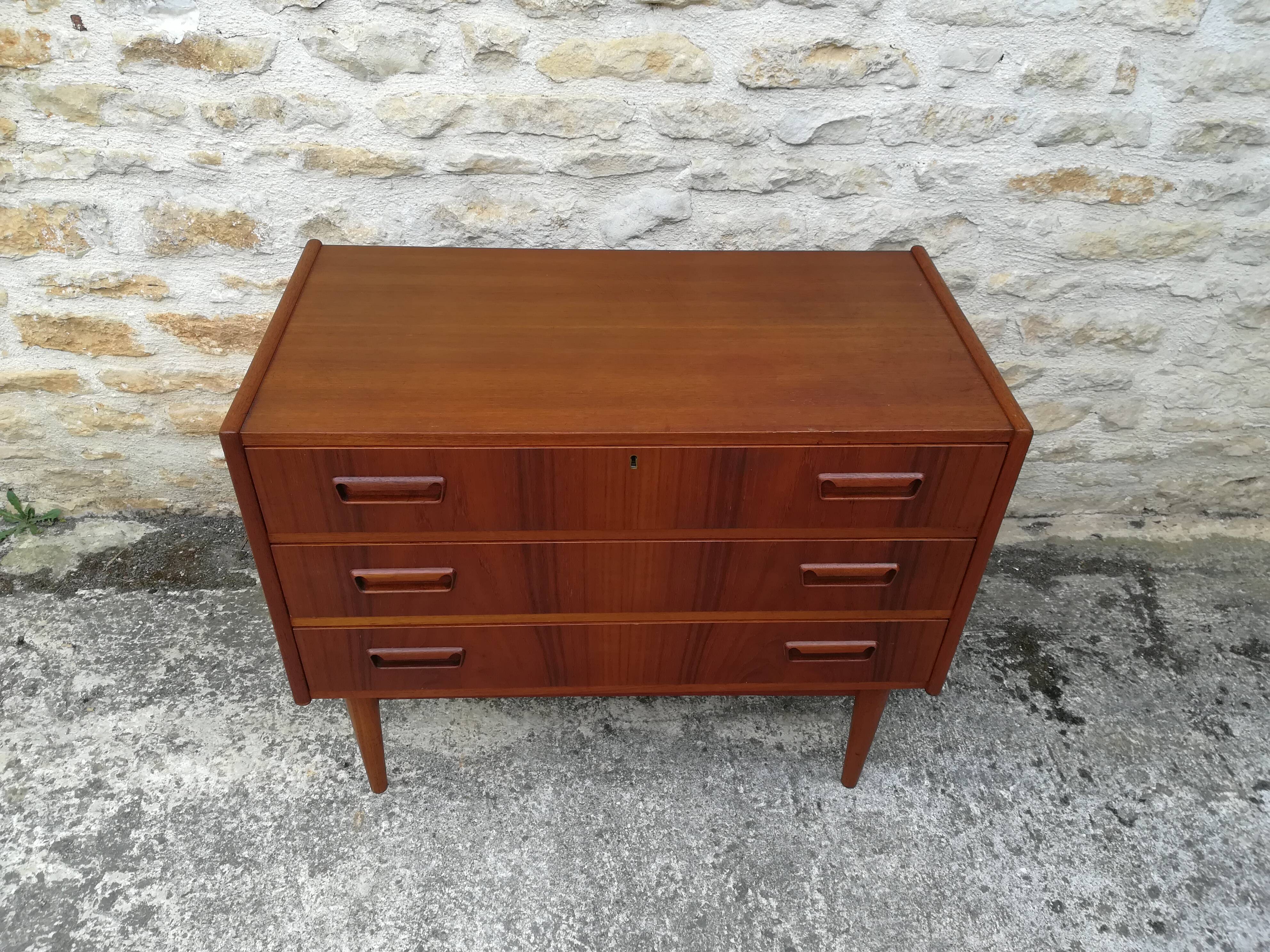 Scandinavian dresser