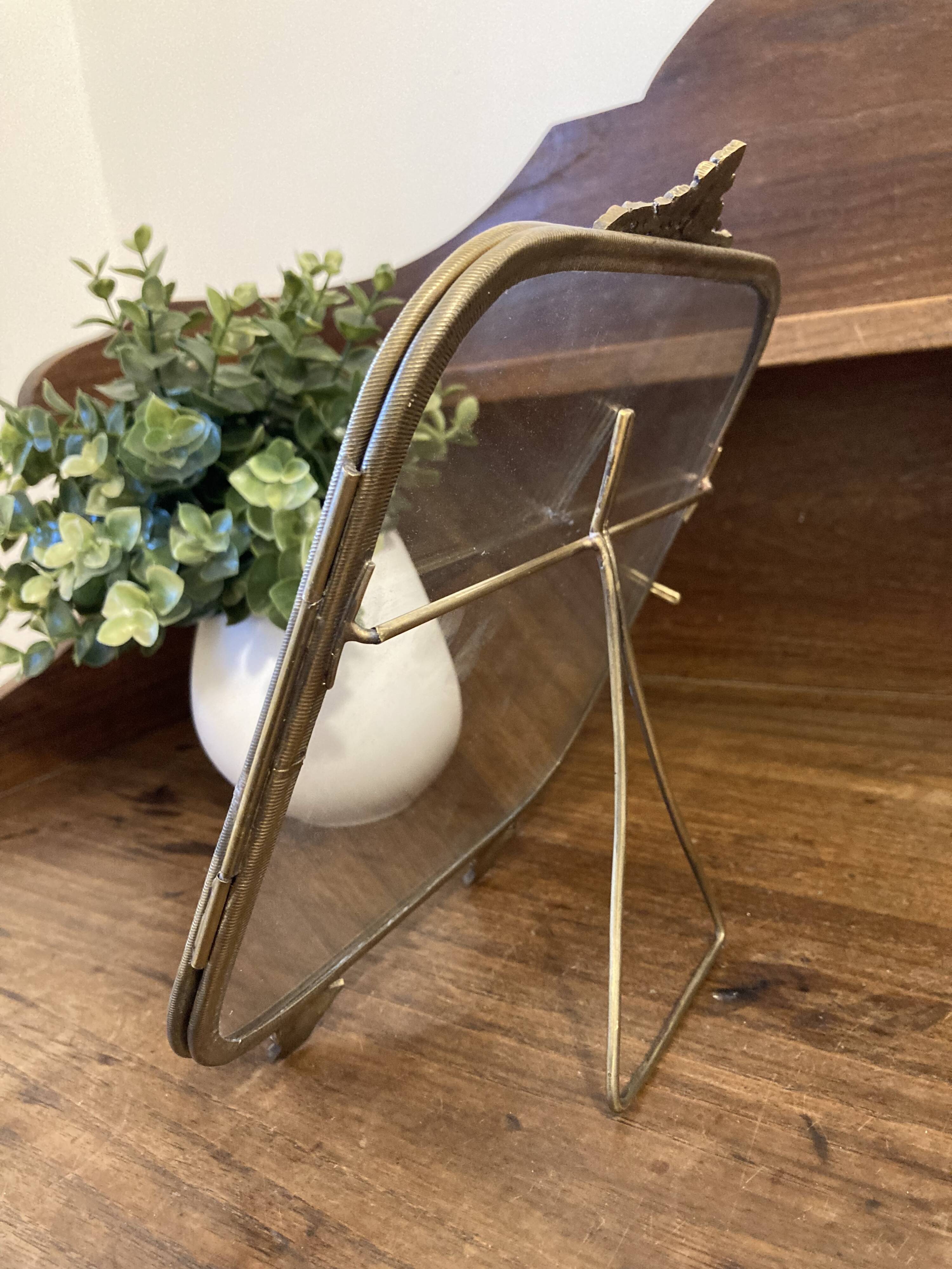 BRASS PHOTO FRAME