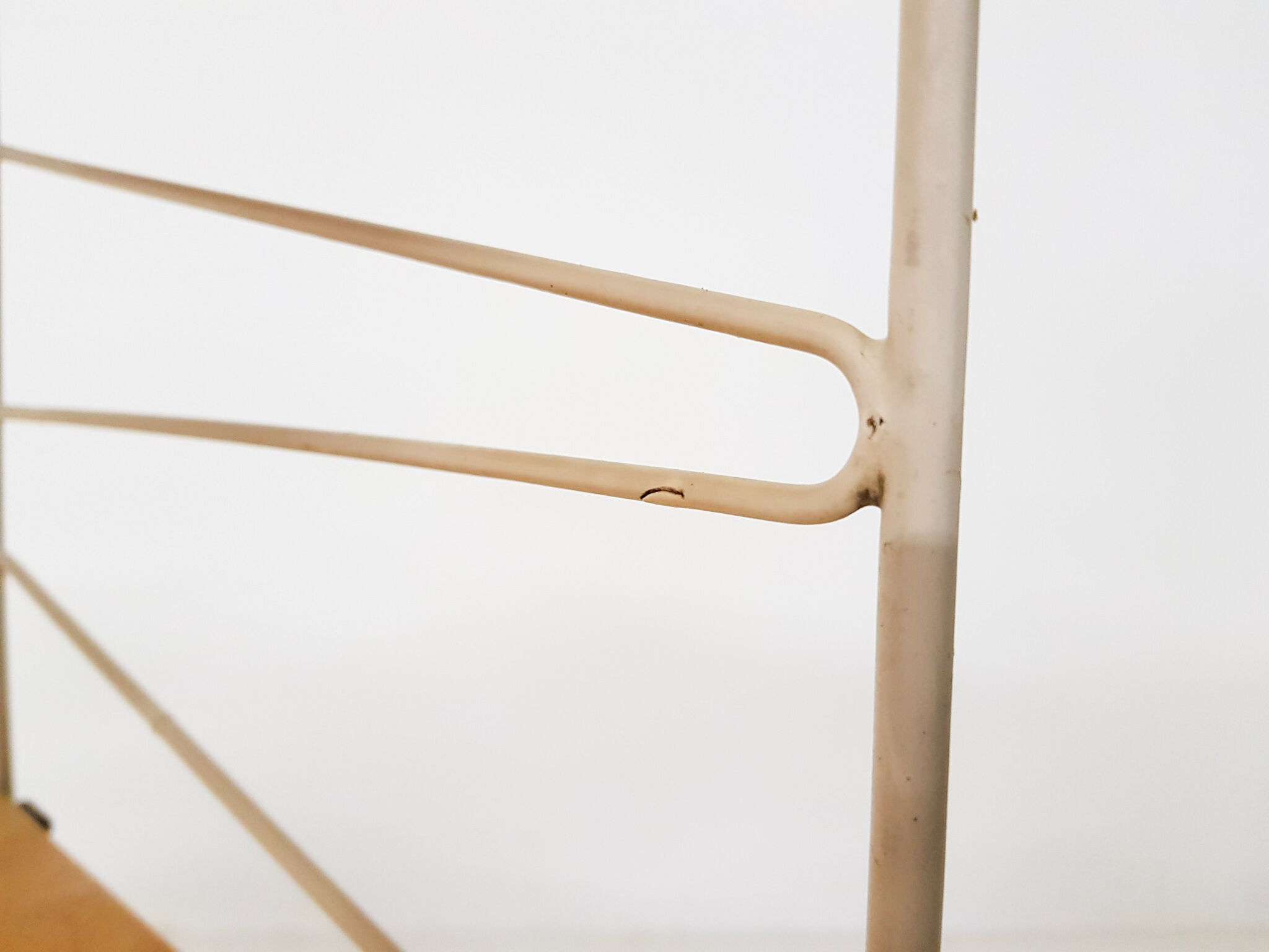 Étagère murale Nisse Strinning pour String en pin des années 60