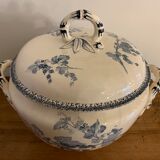 Soupière ravier and dish old blue porcelain Sarreguemines model Groseilles