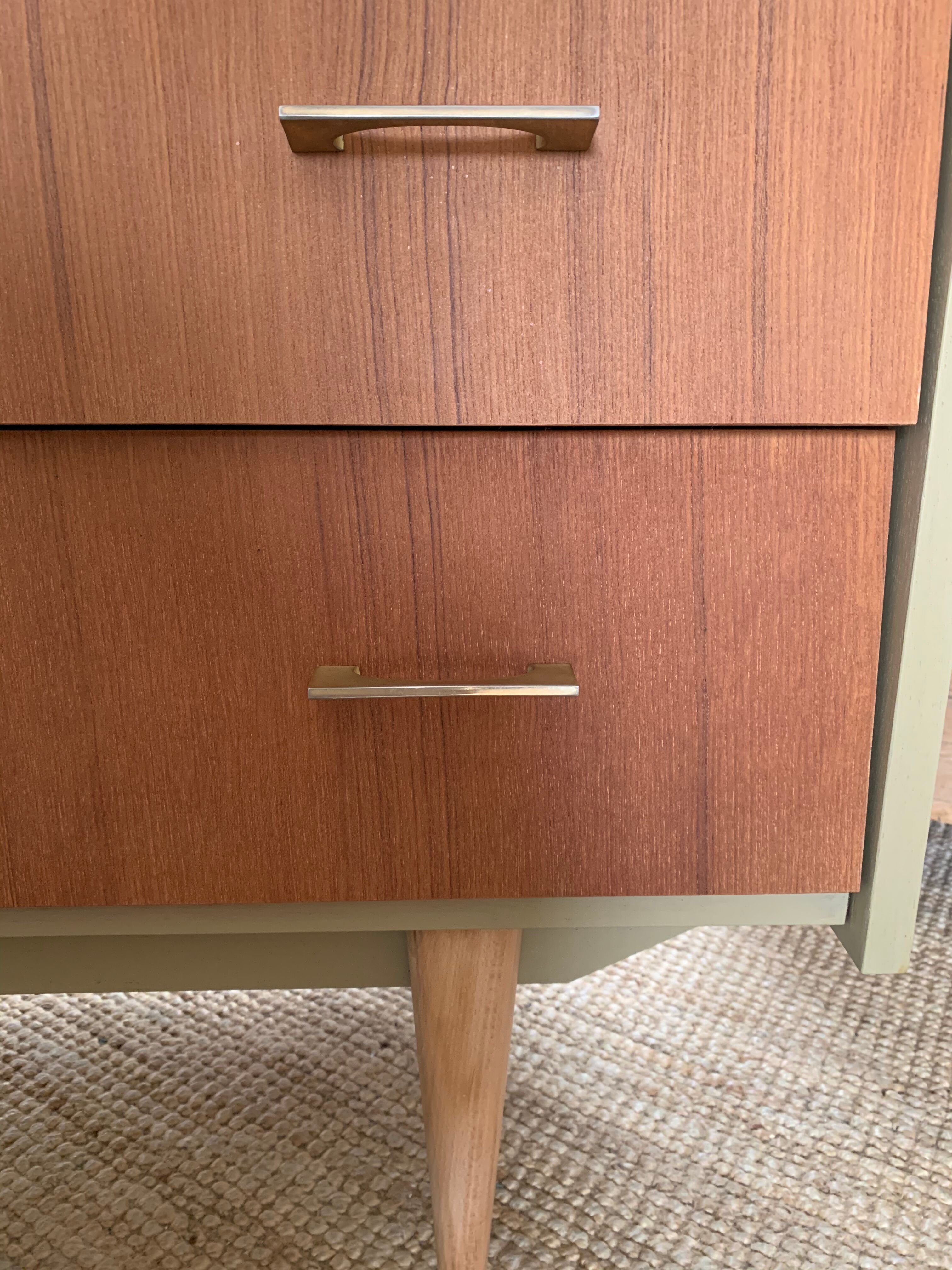 Vintage chest of drawers