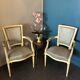 Duo de fauteuils anciens
