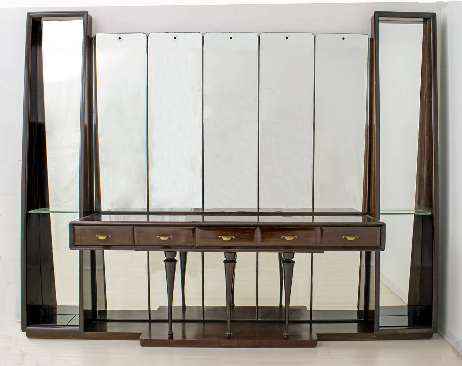 Guglielmo Ulrich Mid-Century Modern Italian Walnut Mirrored Sideboard, 1940