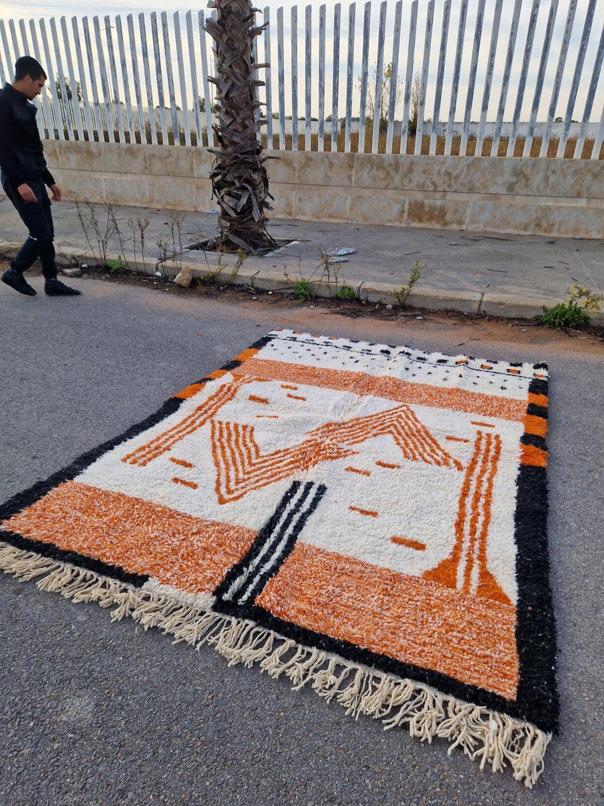 Moroccan handmade rug 2.5 x 1.5 m