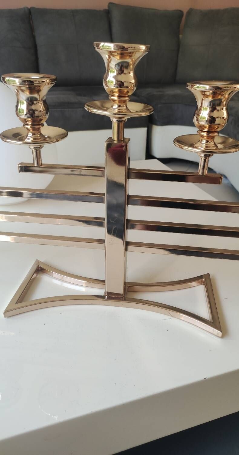Large Aulica Menorah/Jewish Candlestick with 9 lights. In gold-plated metal.