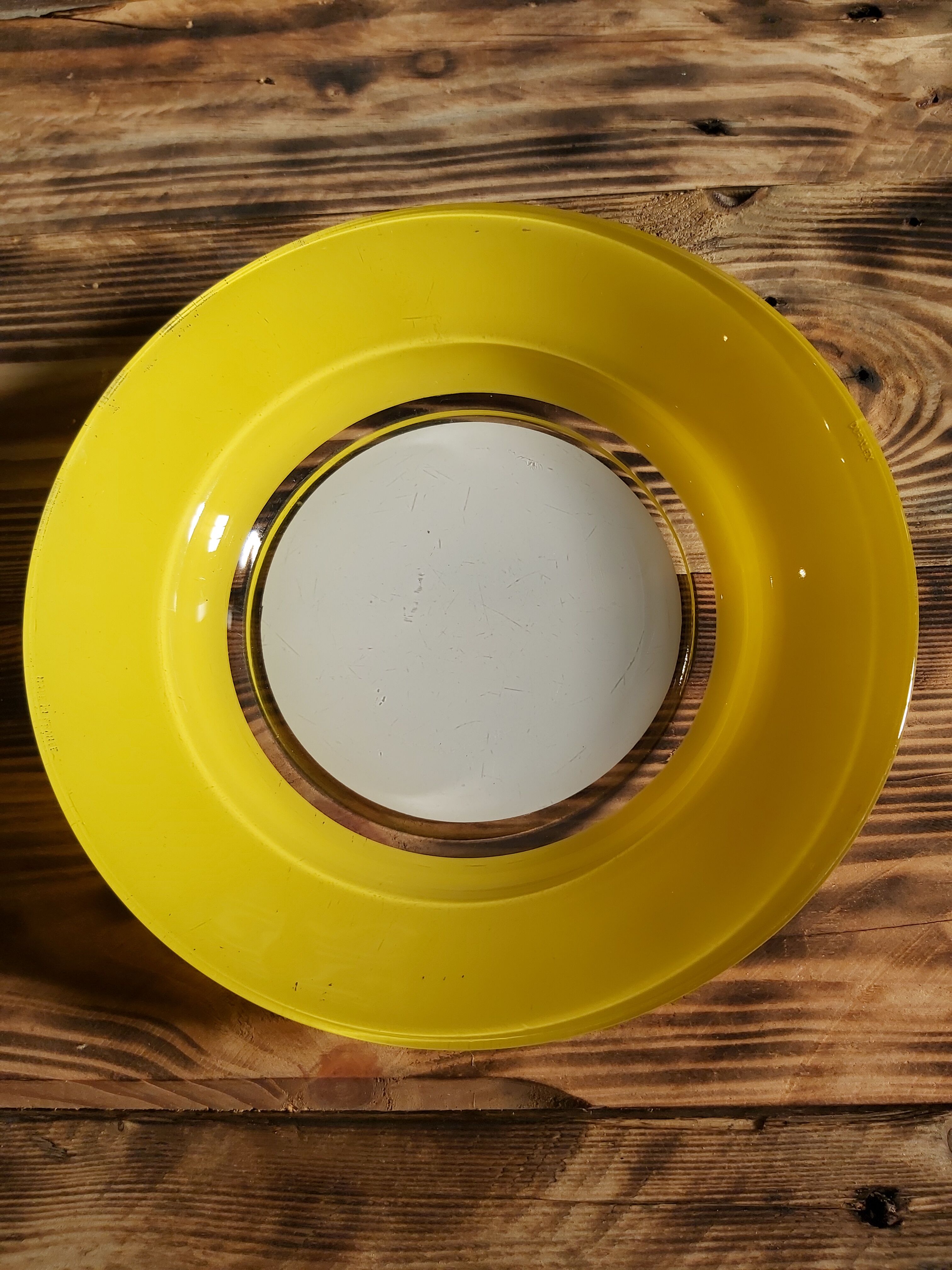 4 Duralex hollow plates