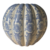 Chinese round vase