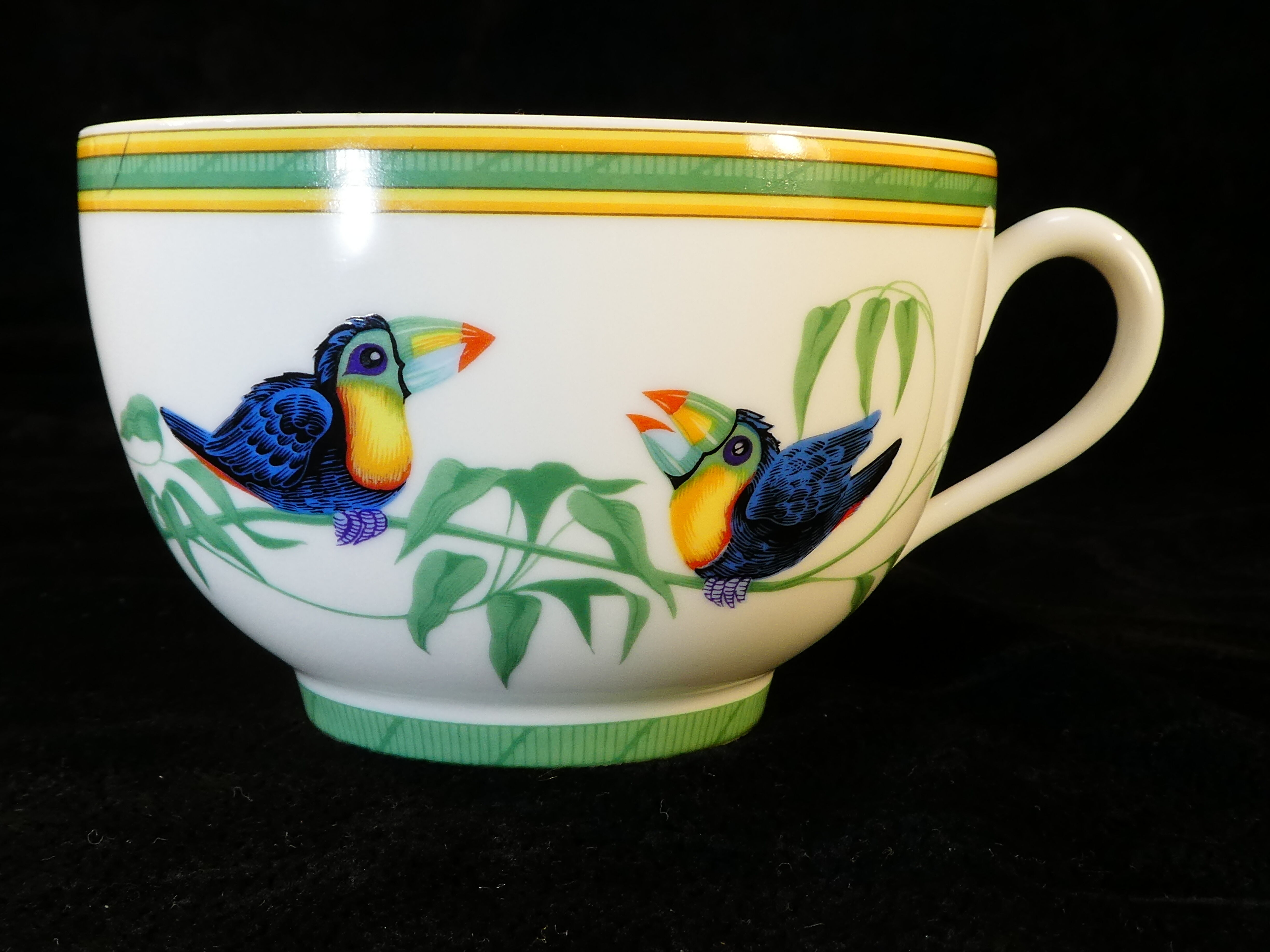 Porcelain tea cup from Paris by Hermes model Toucans