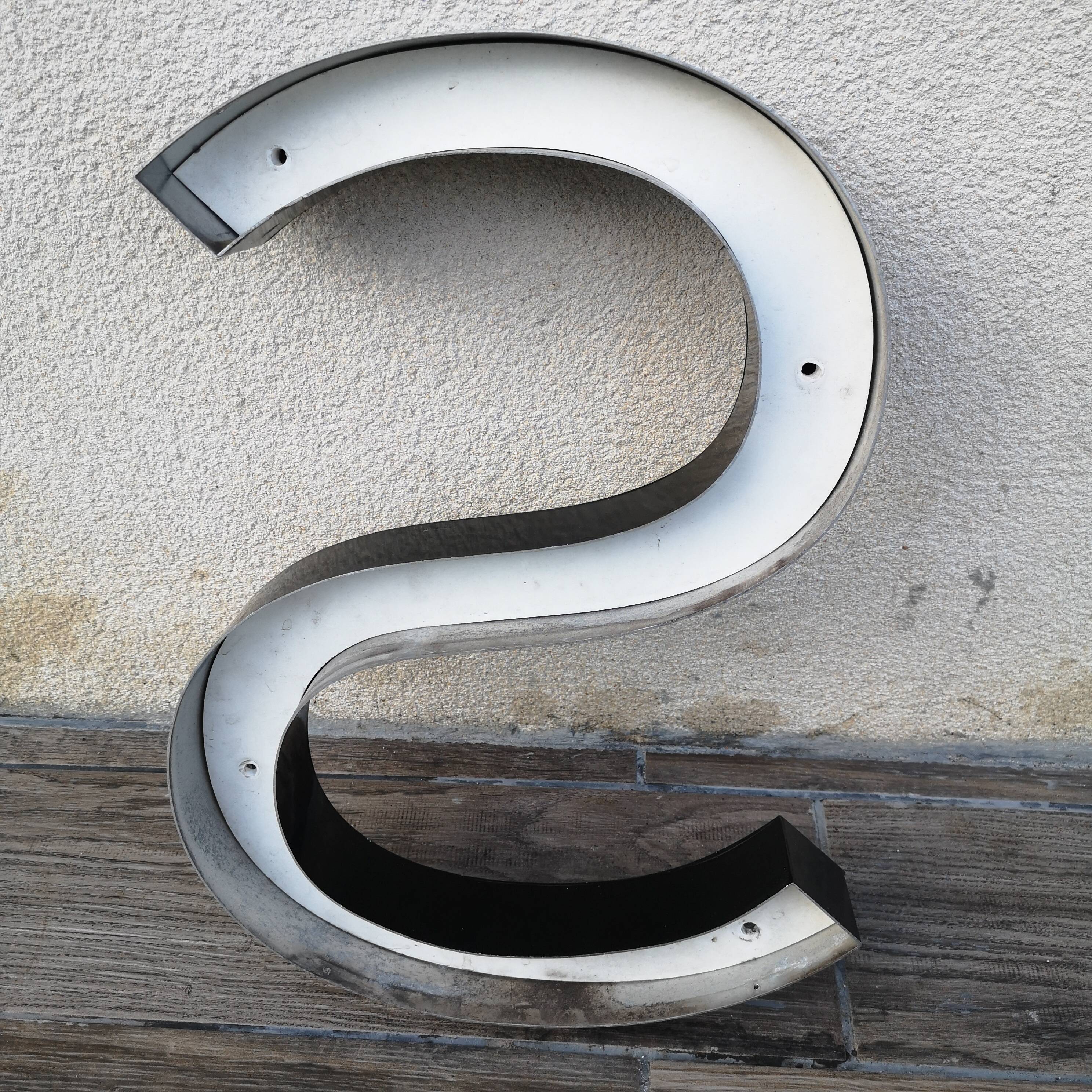 "S" sign letter