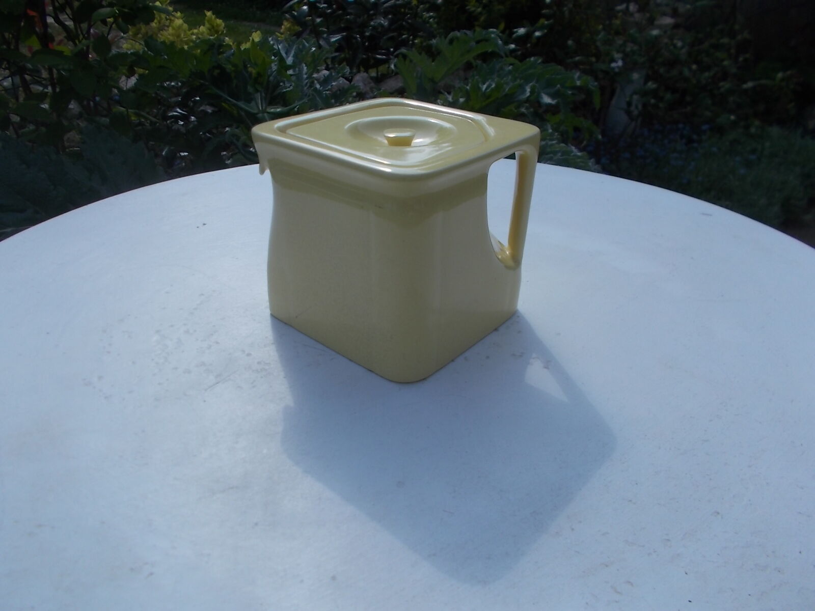 Square teapot