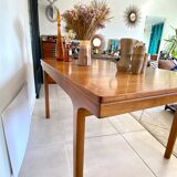 Extendable dining table in NATHAN teak