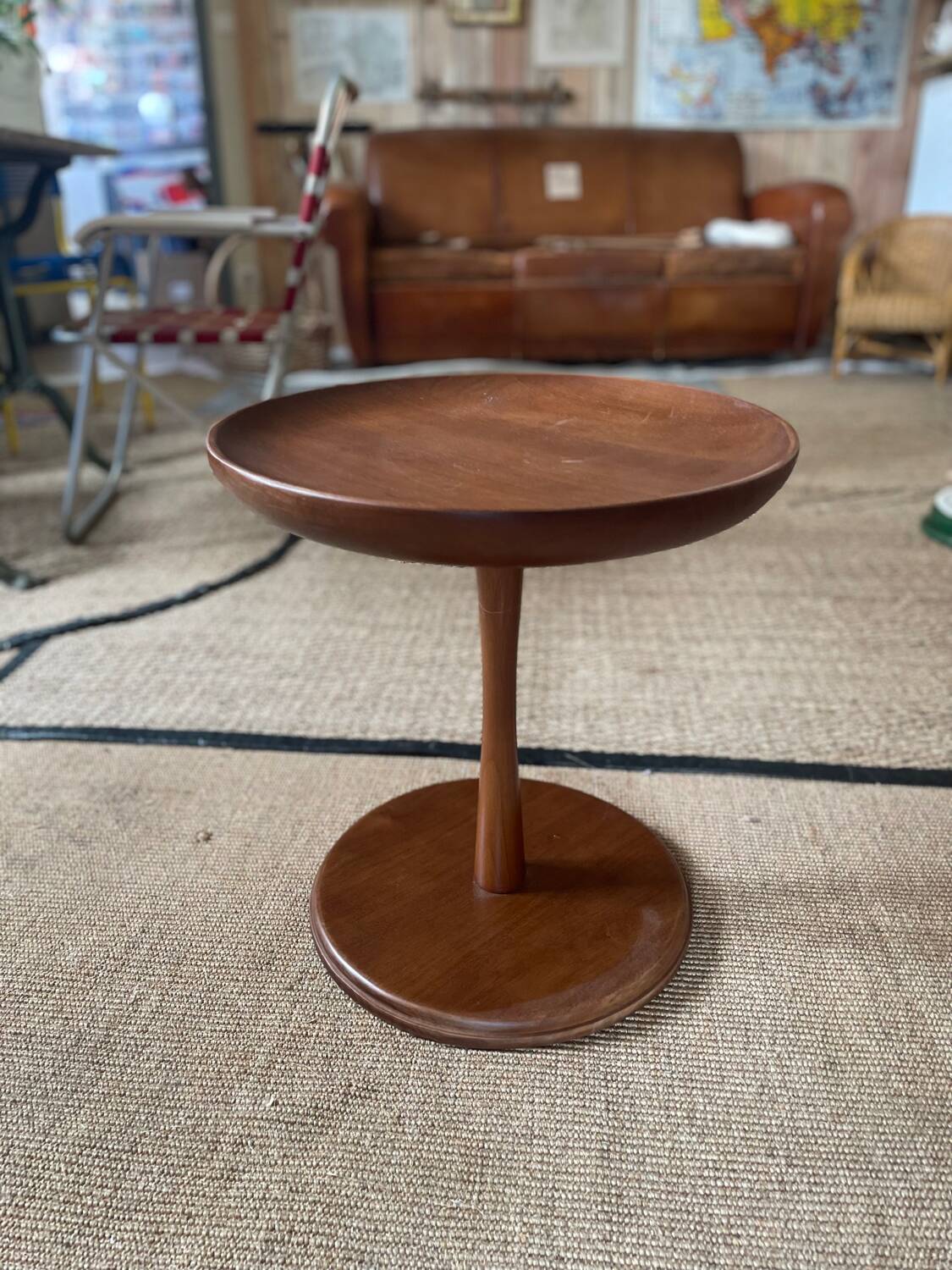 Oak pedestal table