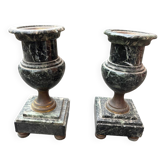 Paire de vases en marbre vert