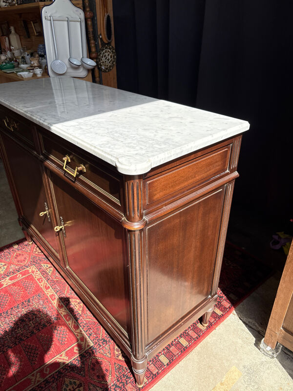 Buffet style Louis XVI revisité – marbre et bois massif