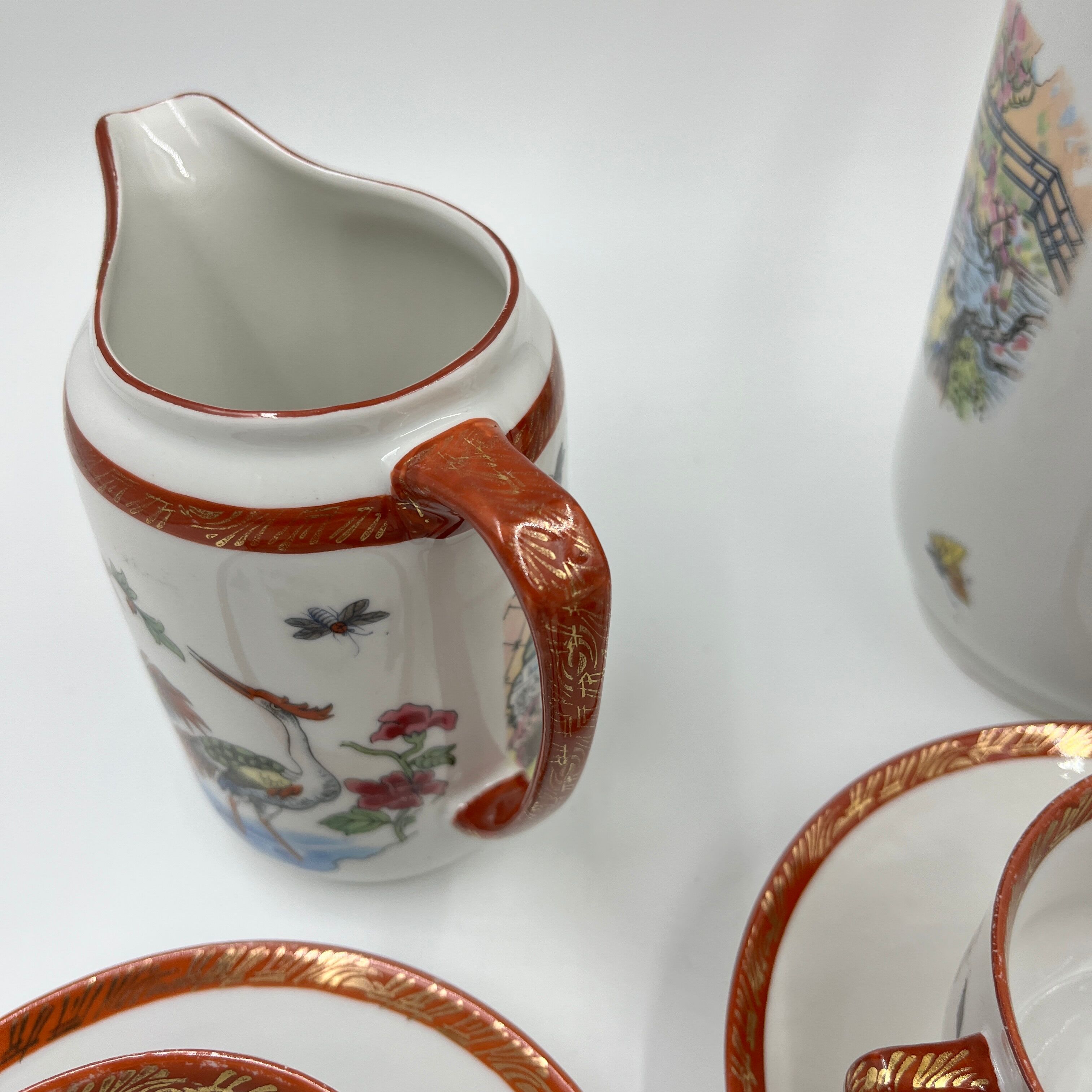 Japanese décor coffee service