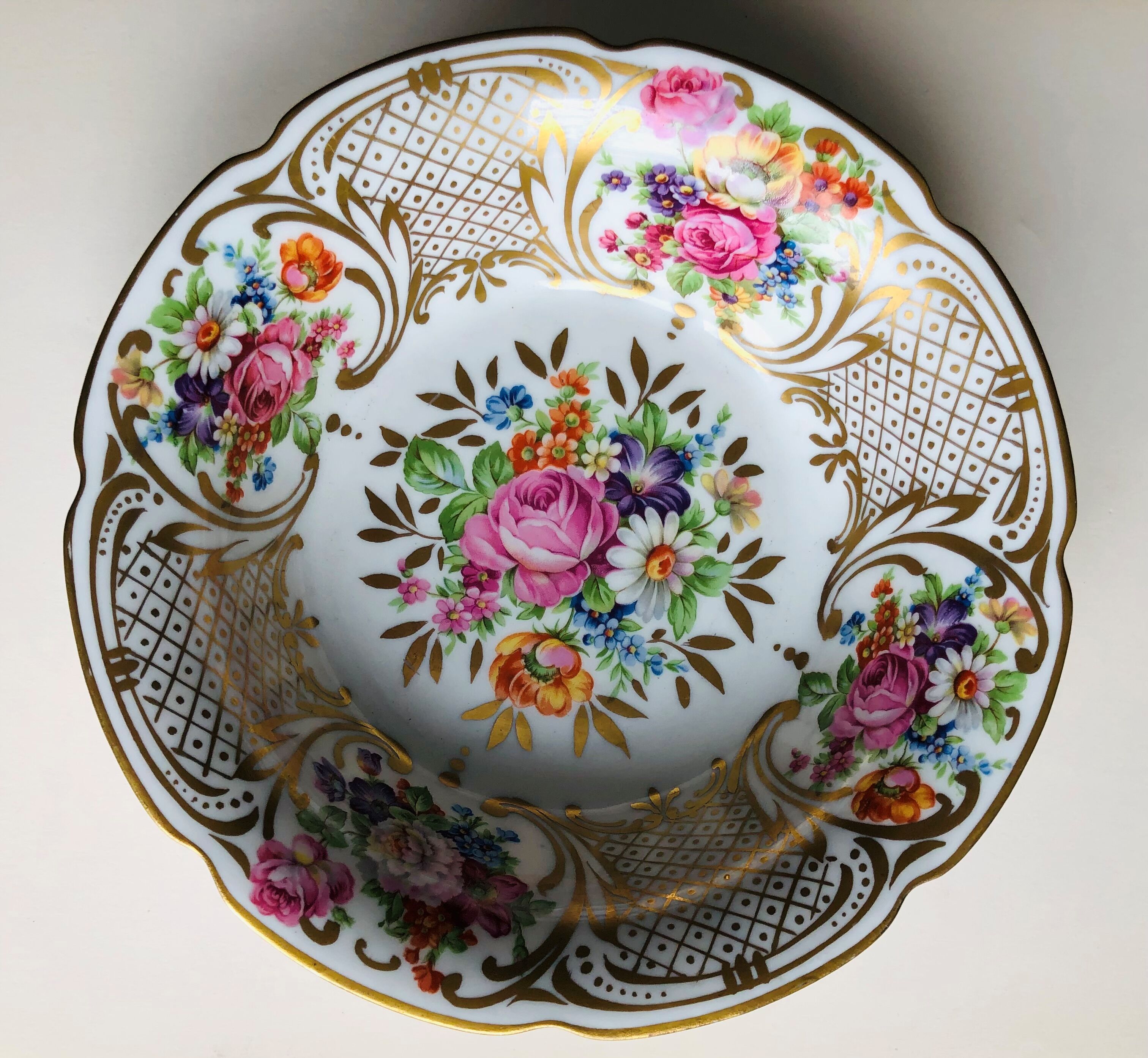 Coupe à fruits en porcelaine de Limoges