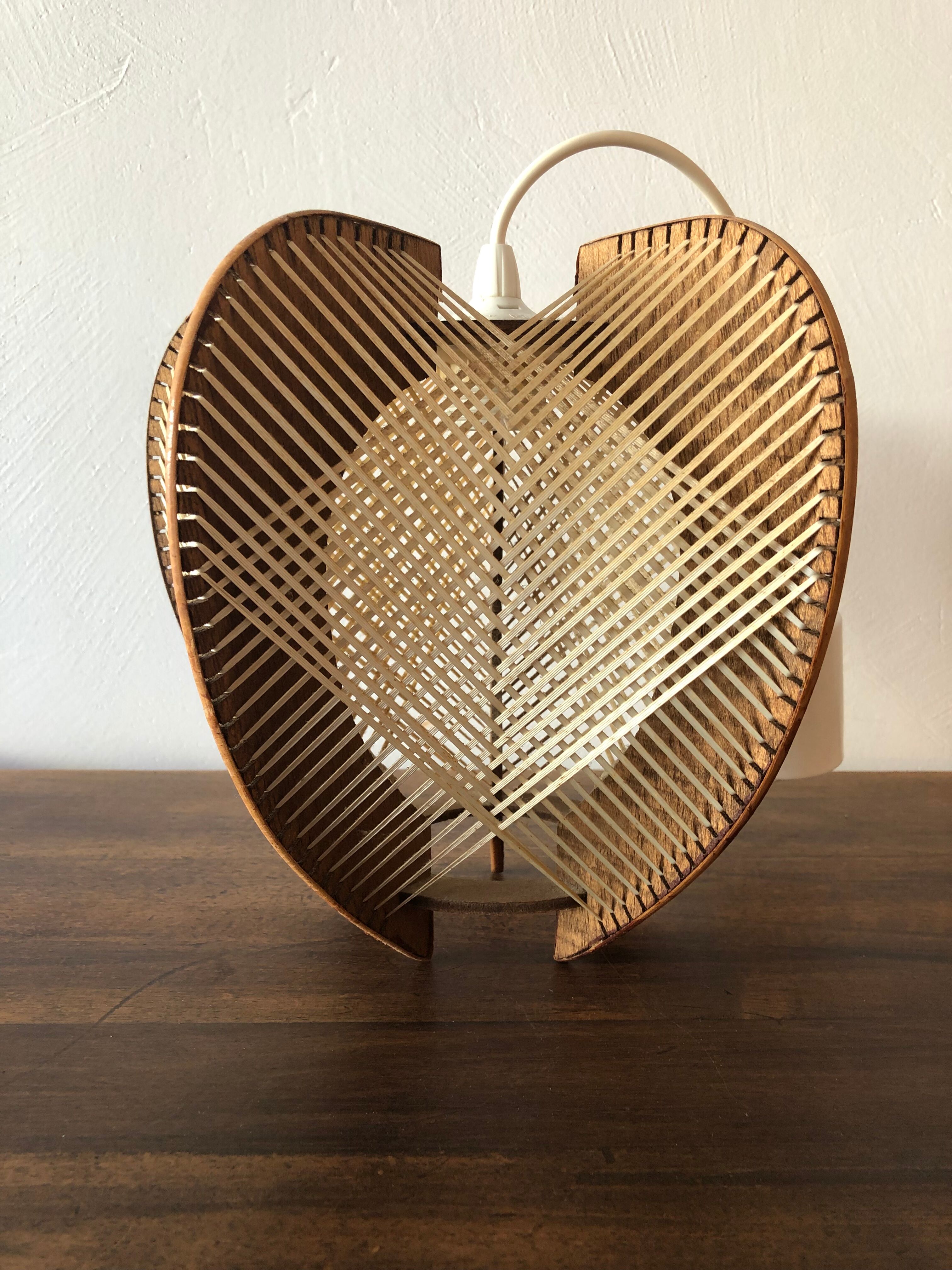 Vintage hanging in braided yarn