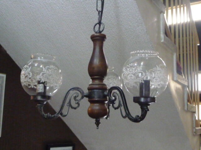 Vintage chandelier 3 branches up