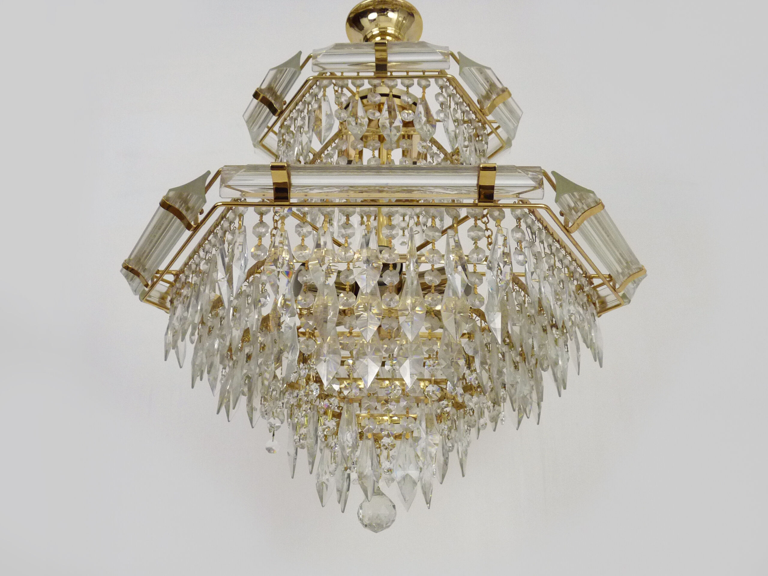 Vintage crystal and brass chandelier by Bakalowits & Söhne 8 lights, 1980s